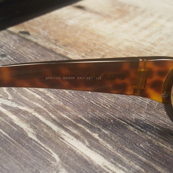 Prada Mens Tortoise sunglasses with case - Picture 3 of 8